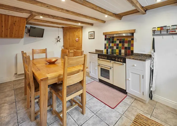 Host & Stay - Hampdon Cottage